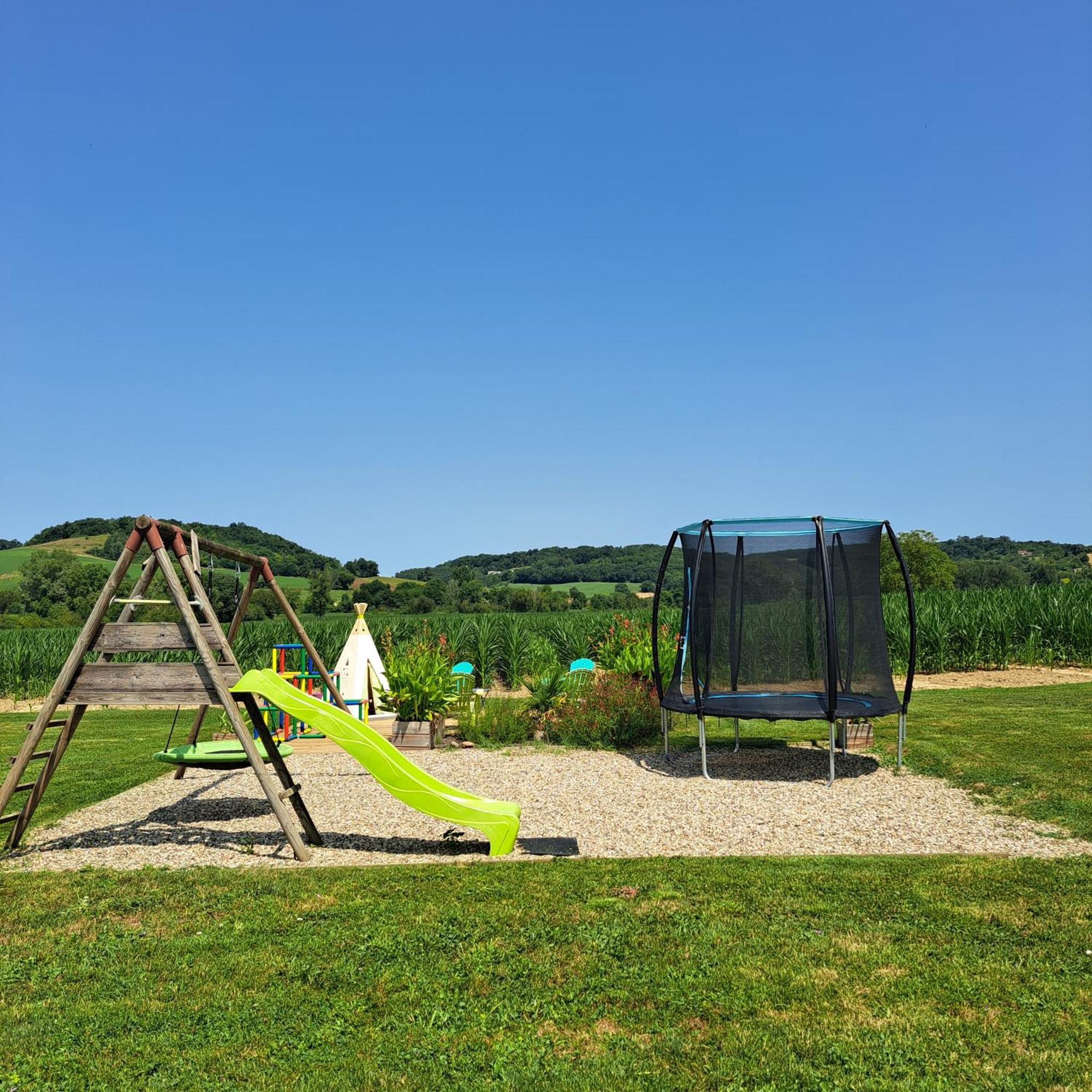 Le Domaine Vesque Villa Saint-Pierre-de-Clairac Buitenkant foto